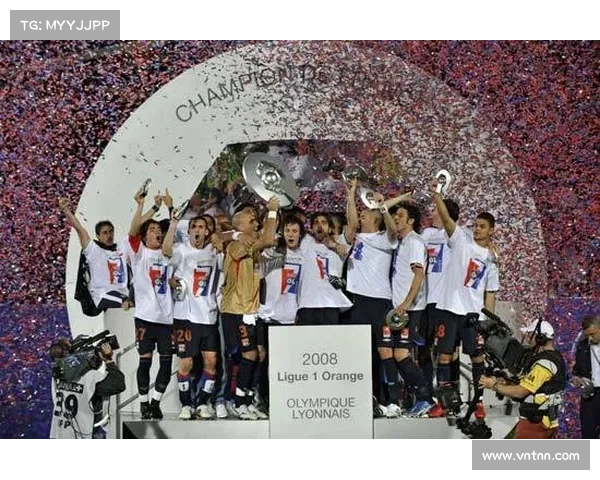 从法甲冠军标志的百年艺术演变探索荣耀象征与深厚历史文化传承